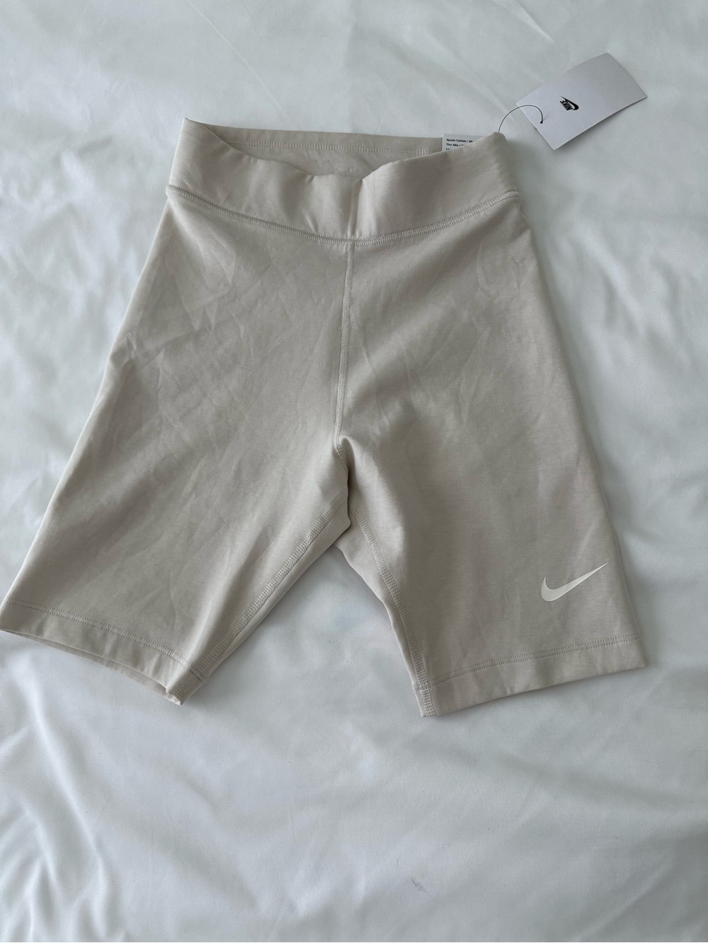 Nike Women’s Cream High-Rise Bike Shorts NWT